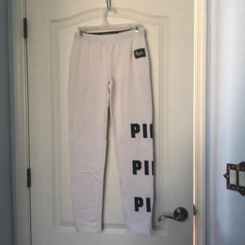 Leggings/ sweat pants.